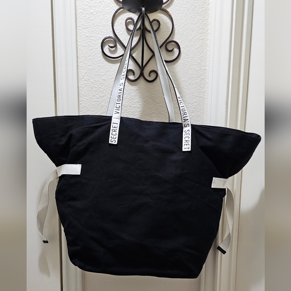 Victoria's Secret Black and White Tote EUC - Picture 3 of 16